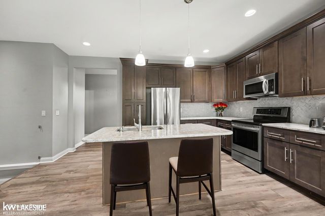 48461 Birmingham Drive, Chesterfield Twp, MI 48047