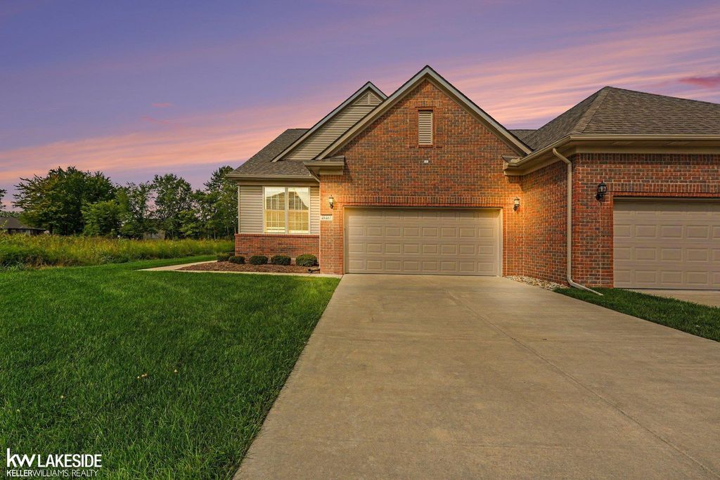 48461 Birmingham Drive, Chesterfield Twp, MI 48047