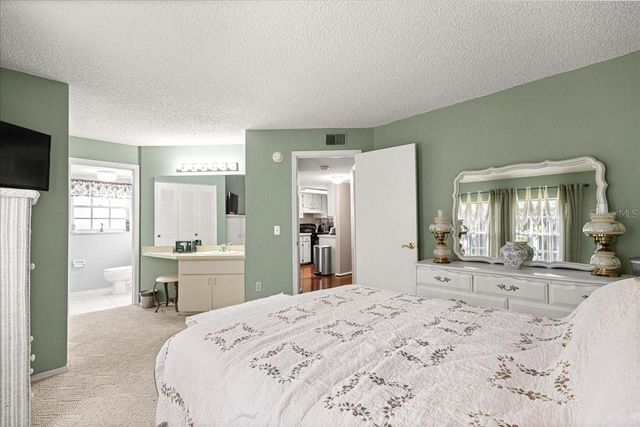 7885 MIDWAY DRIVE TERRACE E101, Ocala, FL 34472