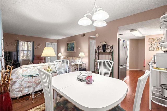 7885 MIDWAY DRIVE TERRACE E101, Ocala, FL 34472