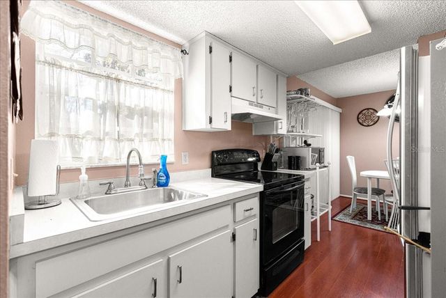 7885 MIDWAY DRIVE TERRACE E101, Ocala, FL 34472