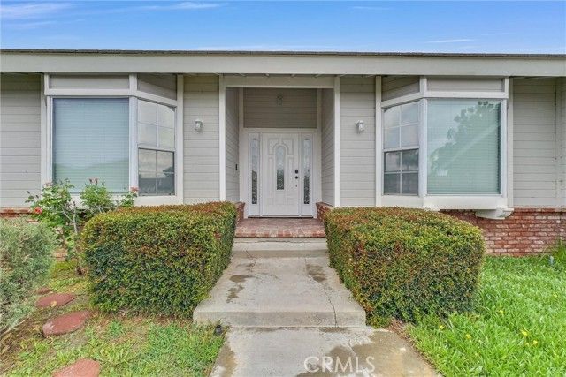 30279 Clear Water, Canyon Lake, CA 92587