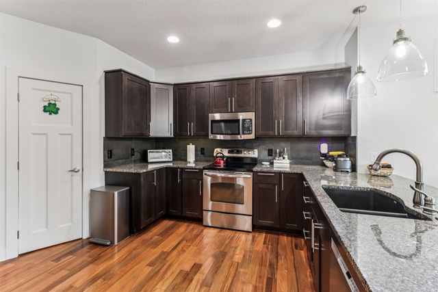 4485 NW 167th Street, Clive, IA 50325