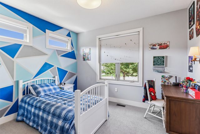 4485 NW 167th Street, Clive, IA 50325