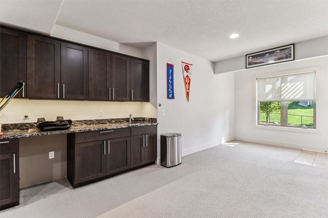 4485 NW 167th Street, Clive, IA 50325