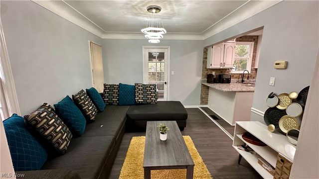 3700 Blanche Avenue, Cleveland Heights, OH 44118