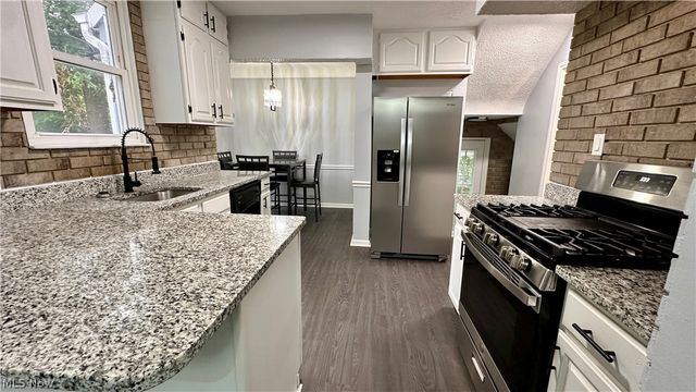 3700 Blanche Avenue, Cleveland Heights, OH 44118