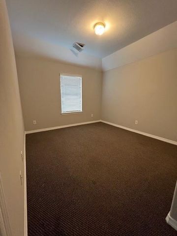 9219 Hidden Lake E, Magnolia, TX 77354