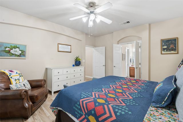6204 Crescent Street, North Richland Hills, TX 76180