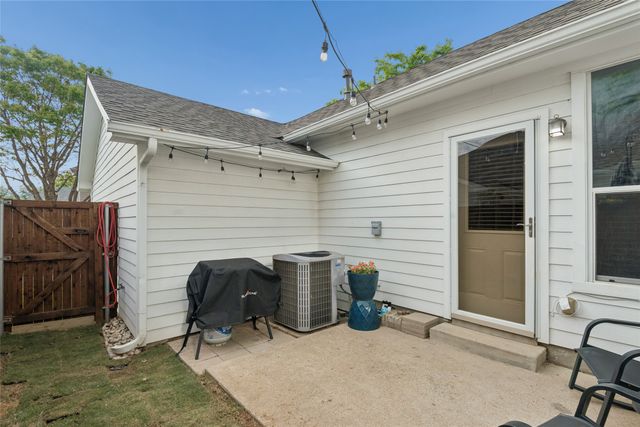 6204 Crescent Street, North Richland Hills, TX 76180