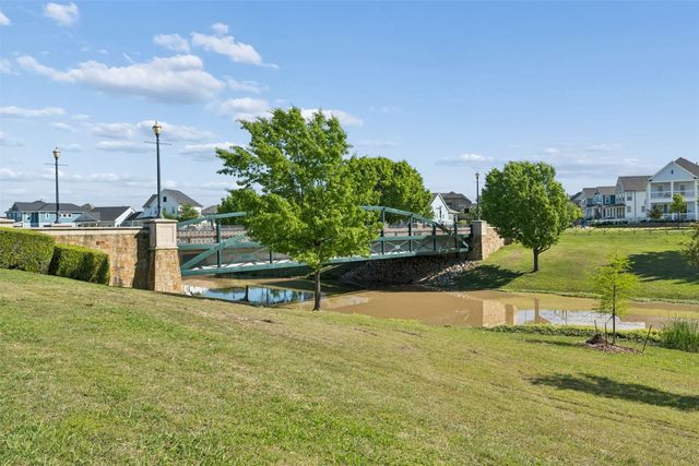 6204 Crescent Street, North Richland Hills, TX 76180