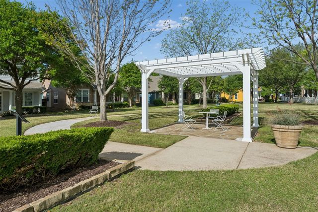6204 Crescent Street, North Richland Hills, TX 76180