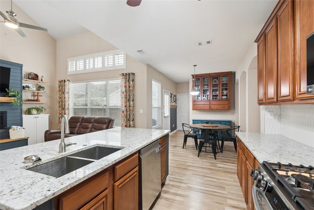 6204 Crescent Street, North Richland Hills, TX 76180