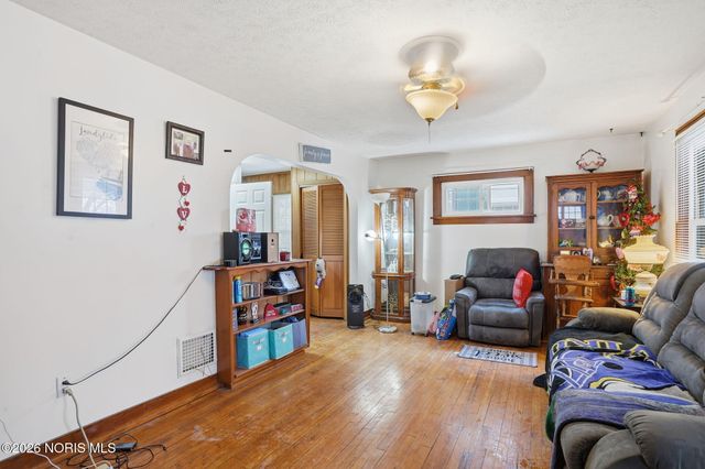 516 S Union Street, Fostoria, OH 44830