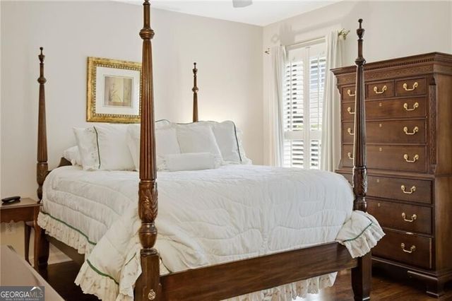 965 Knoll Crest Court, Alpharetta, GA 30004