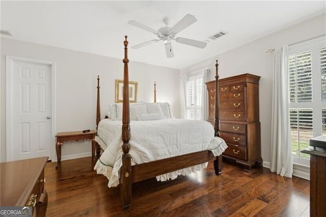 965 Knoll Crest Court, Alpharetta, GA 30004