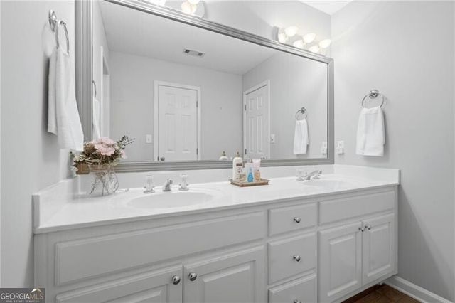 965 Knoll Crest Court, Alpharetta, GA 30004