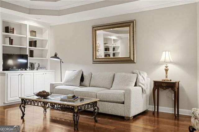 965 Knoll Crest Court, Alpharetta, GA 30004