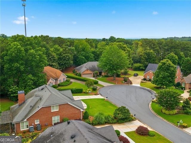 965 Knoll Crest Court, Alpharetta, GA 30004