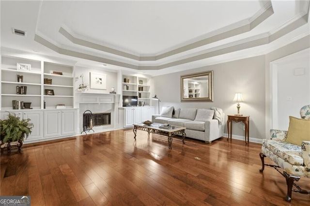 965 Knoll Crest Court, Alpharetta, GA 30004