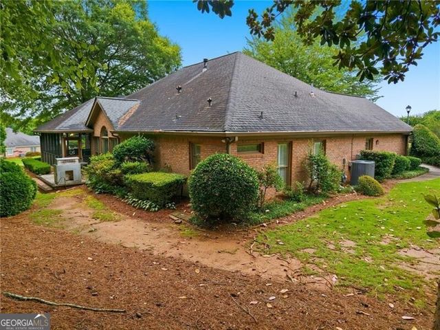 965 Knoll Crest Court, Alpharetta, GA 30004