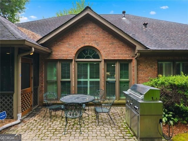 965 Knoll Crest Court, Alpharetta, GA 30004