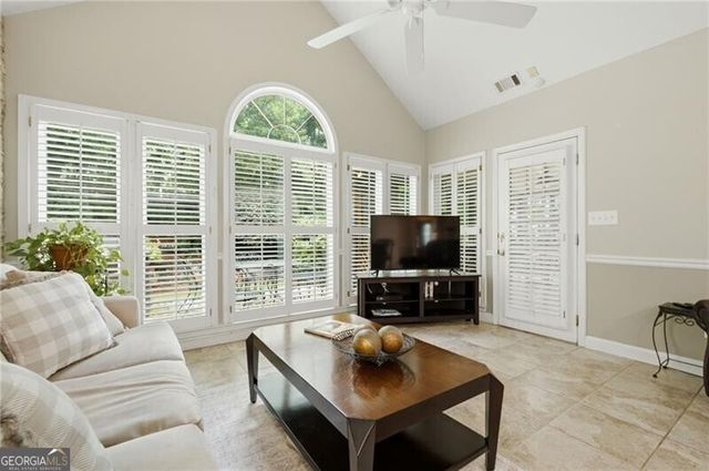 965 Knoll Crest Court, Alpharetta, GA 30004