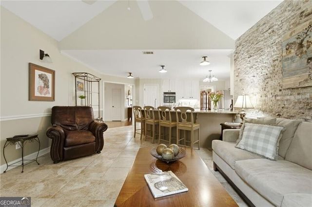 965 Knoll Crest Court, Alpharetta, GA 30004