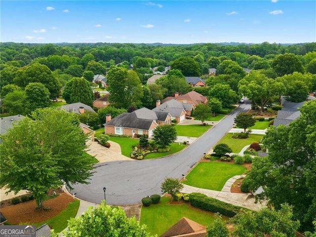 965 Knoll Crest Court, Alpharetta, GA 30004