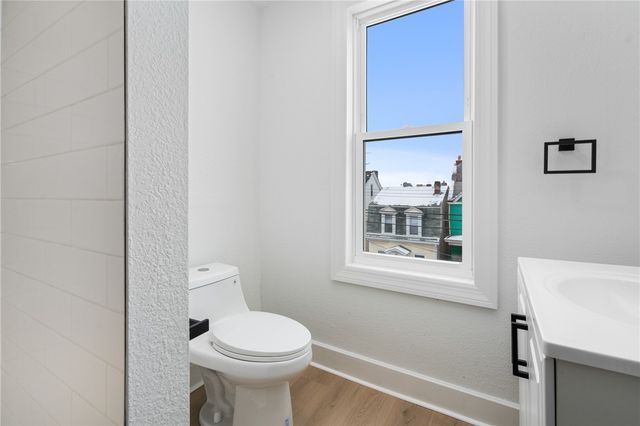 67 Ruth St, Mt Washington, PA 15211