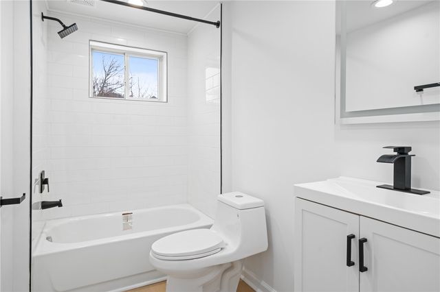 67 Ruth St, Mt Washington, PA 15211