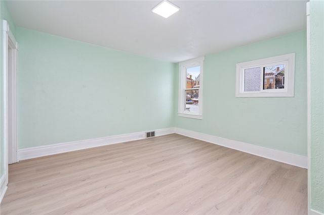 67 Ruth St, Mt Washington, PA 15211