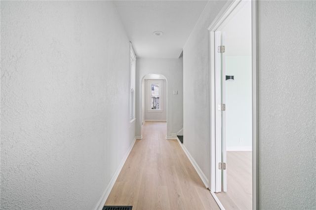 67 Ruth St, Mt Washington, PA 15211