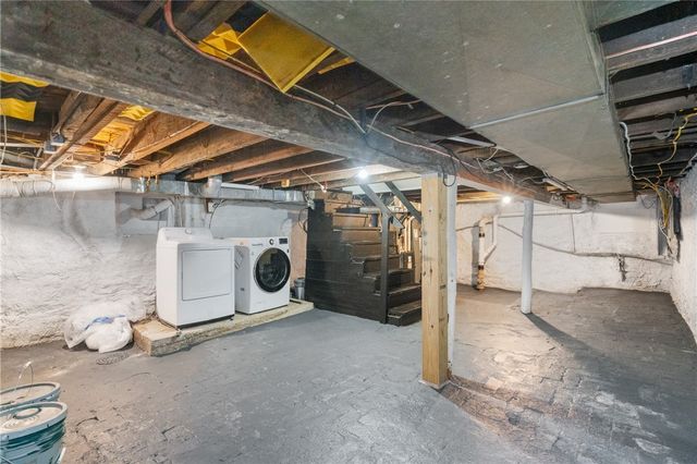 67 Ruth St, Mt Washington, PA 15211