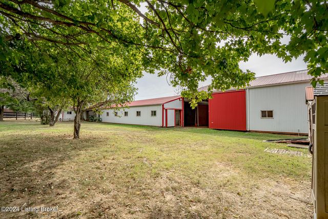 4626 Glen Rose Rd, Louisville, KY 40229