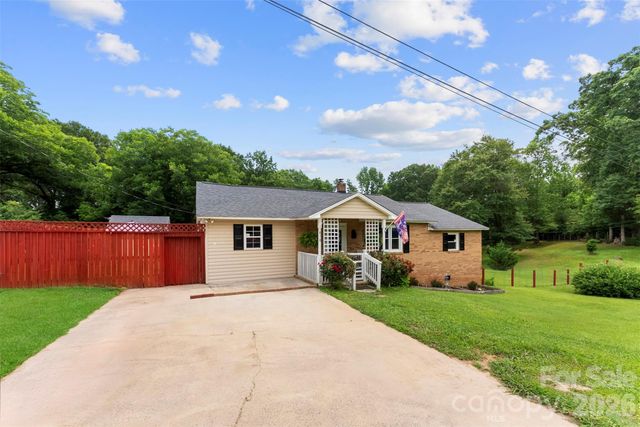 810 Bradley Road, Dallas, NC 28034