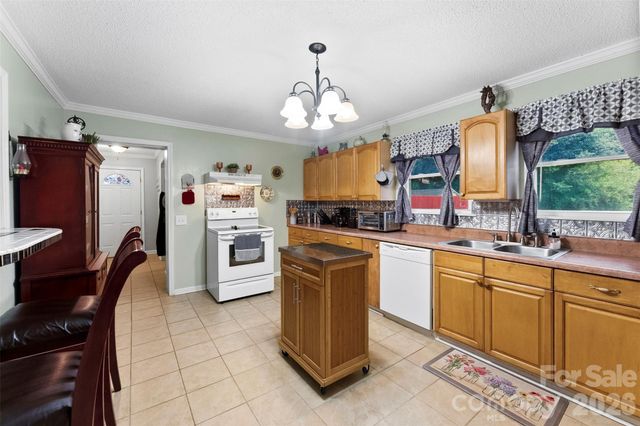 810 Bradley Road, Dallas, NC 28034