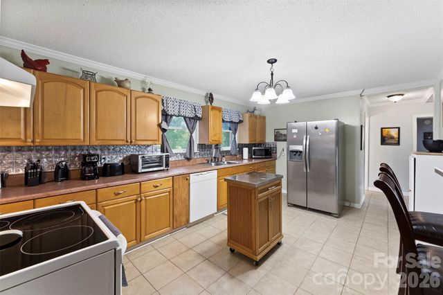 810 Bradley Road, Dallas, NC 28034