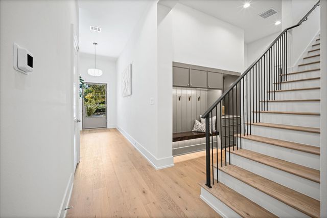 623 E 13th Street, Houston, TX 77008