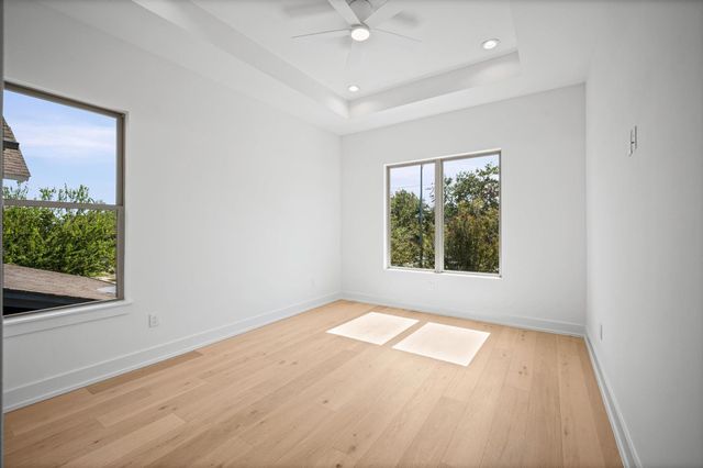 623 E 13th Street, Houston, TX 77008