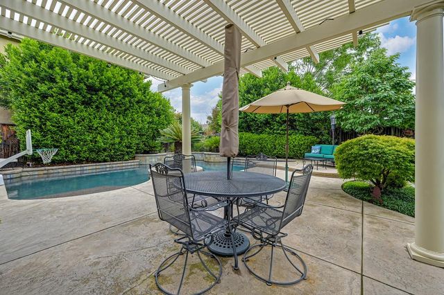 1615 Zerlang Ct, Folsom, CA 95630