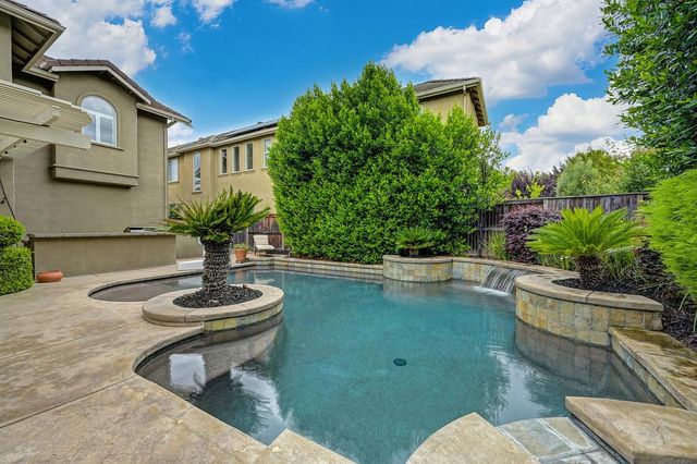 1615 Zerlang Ct, Folsom, CA 95630