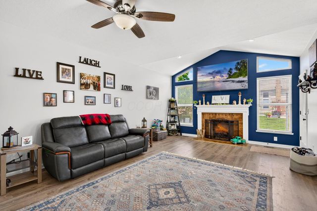 1432 Fergus Road, Grove City, OH 43123