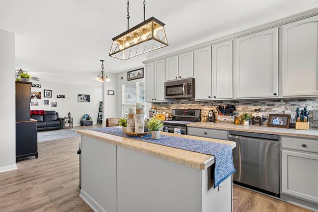 1432 Fergus Road, Grove City, OH 43123