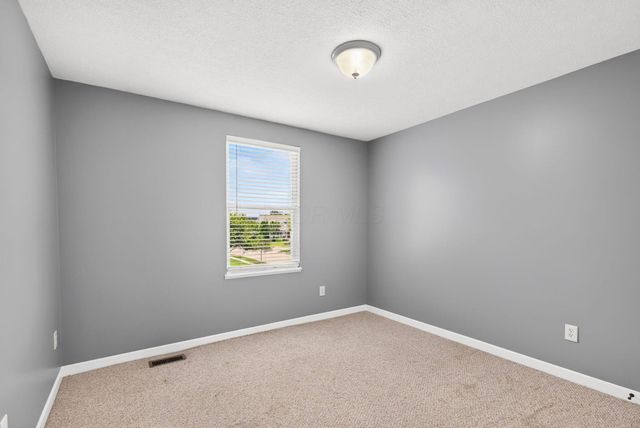 1432 Fergus Road, Grove City, OH 43123