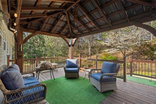 150 Kings Court SW, Calhoun, GA 30701