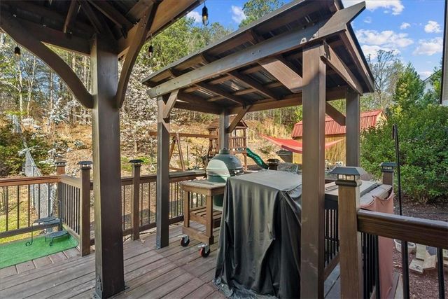 150 Kings Court SW, Calhoun, GA 30701