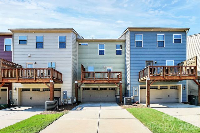 2128 Arbor Loop Drive, Charlotte, NC 28217