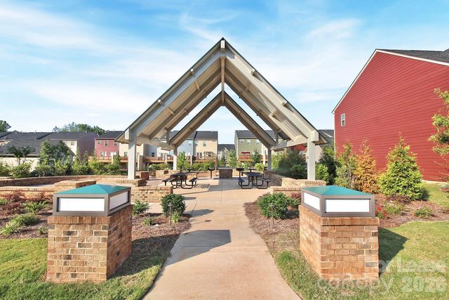 2128 Arbor Loop Drive, Charlotte, NC 28217