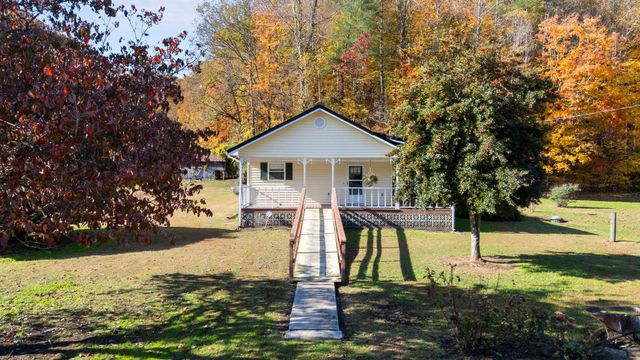 11238 Campton Road, Stanton, KY 40380